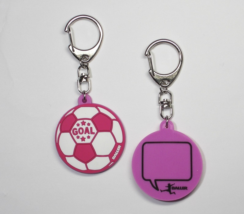 baller football keyring pink サッカー　キーホルダー